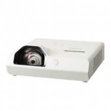 松下（Panasonic）PT-XW3360STC 短焦投影仪 办公教学家用投影仪 3300流明